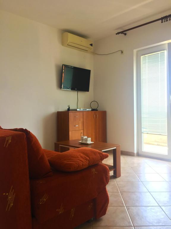 Milmaris Apartments Tivat Eksteriør bilde
