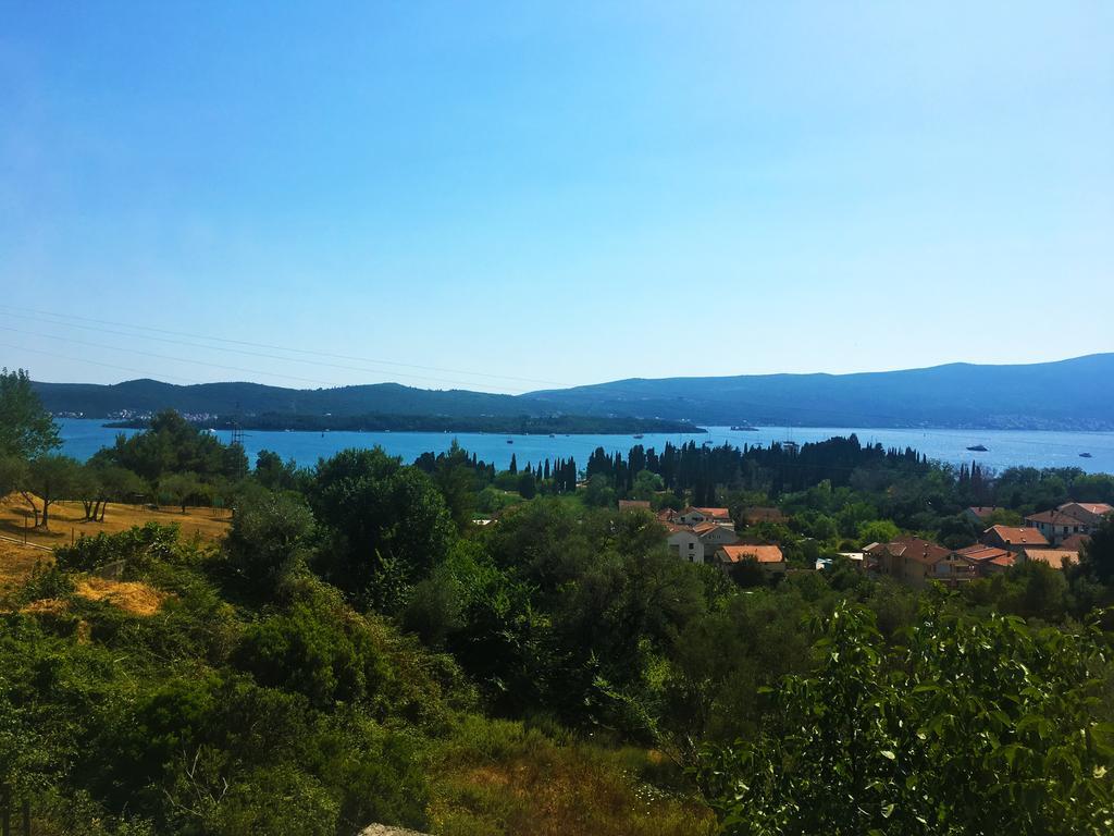 Milmaris Apartments Tivat Eksteriør bilde
